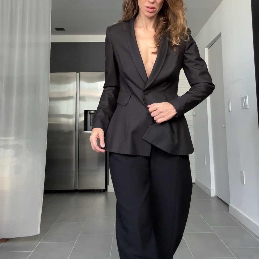 Tailored made silk-light wool jacket